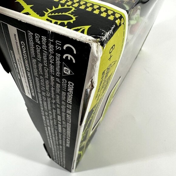 NIB Monster High Venus McFlytrap 2011 First Wave Retired - Picture 11 of 12